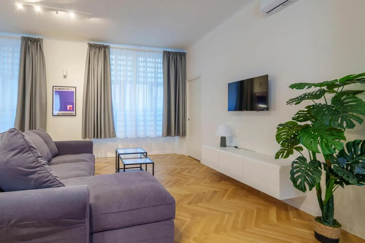 Duomo-Porta VeneziaLuxury Wifi E Netflix Διαμέρισμα Μιλάνο Ιταλία